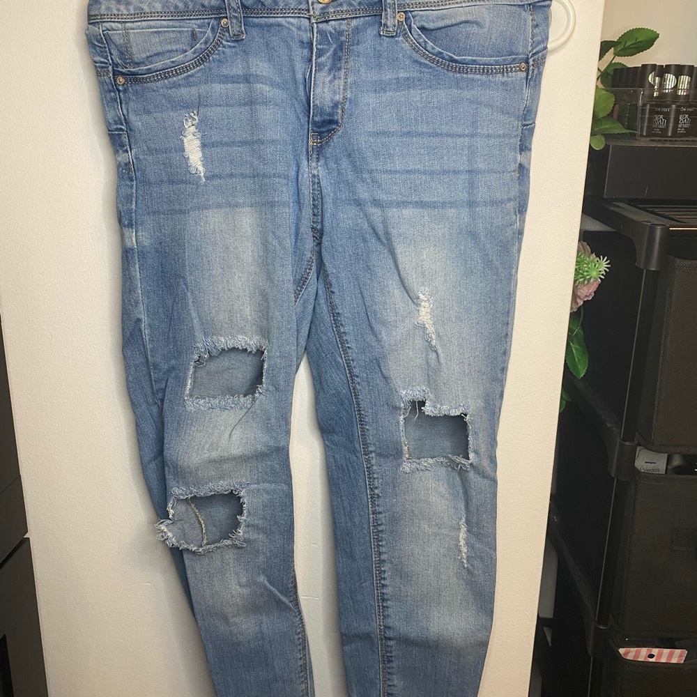 Jeans - Picture 2 of 2